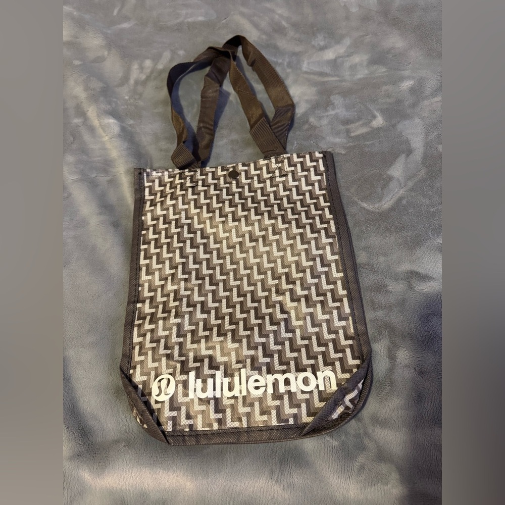 Lululemon‎ Re-useable Small Tote